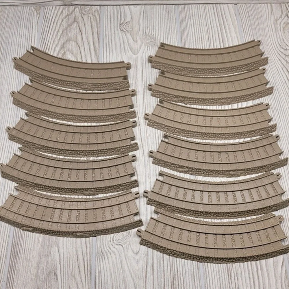 Lot of 11 Thomas the Train Friends Trackmaster Beige Curved Track‎ Locomotive